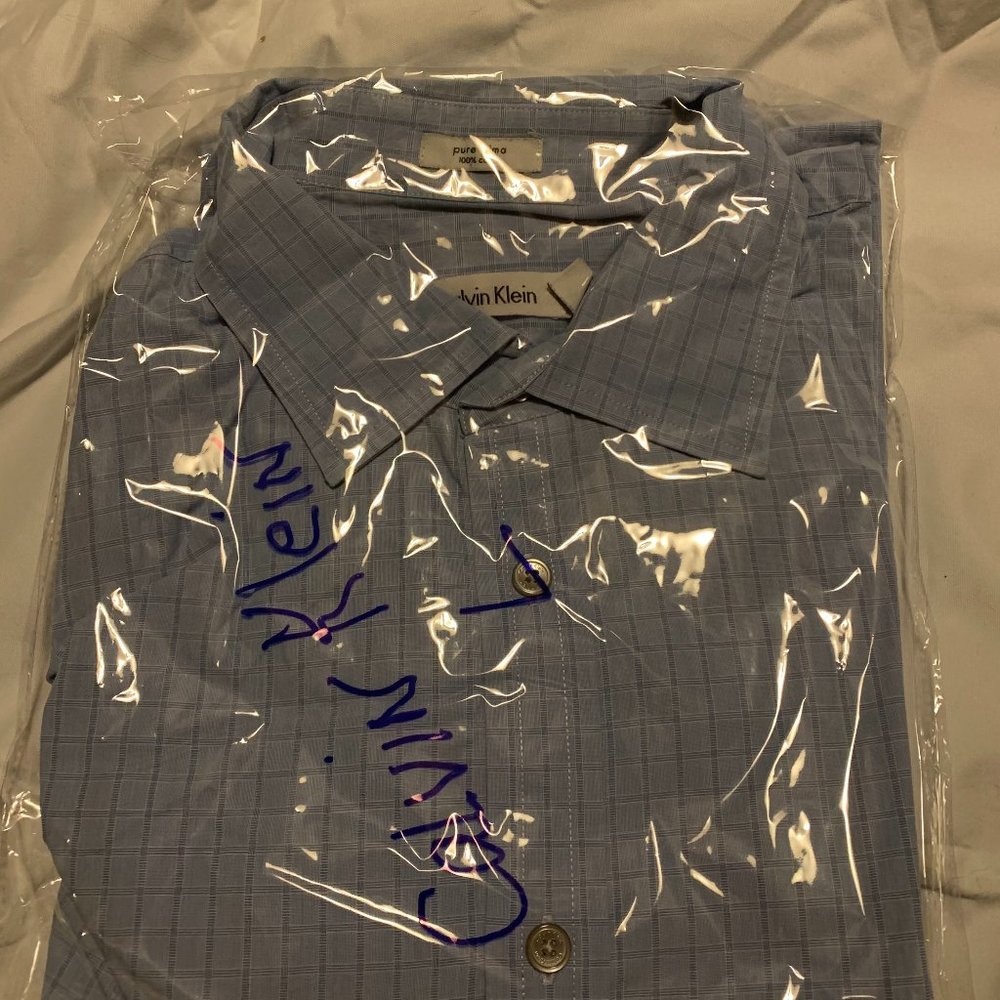 Calvin Klein Men's Fitted Dress Shirt